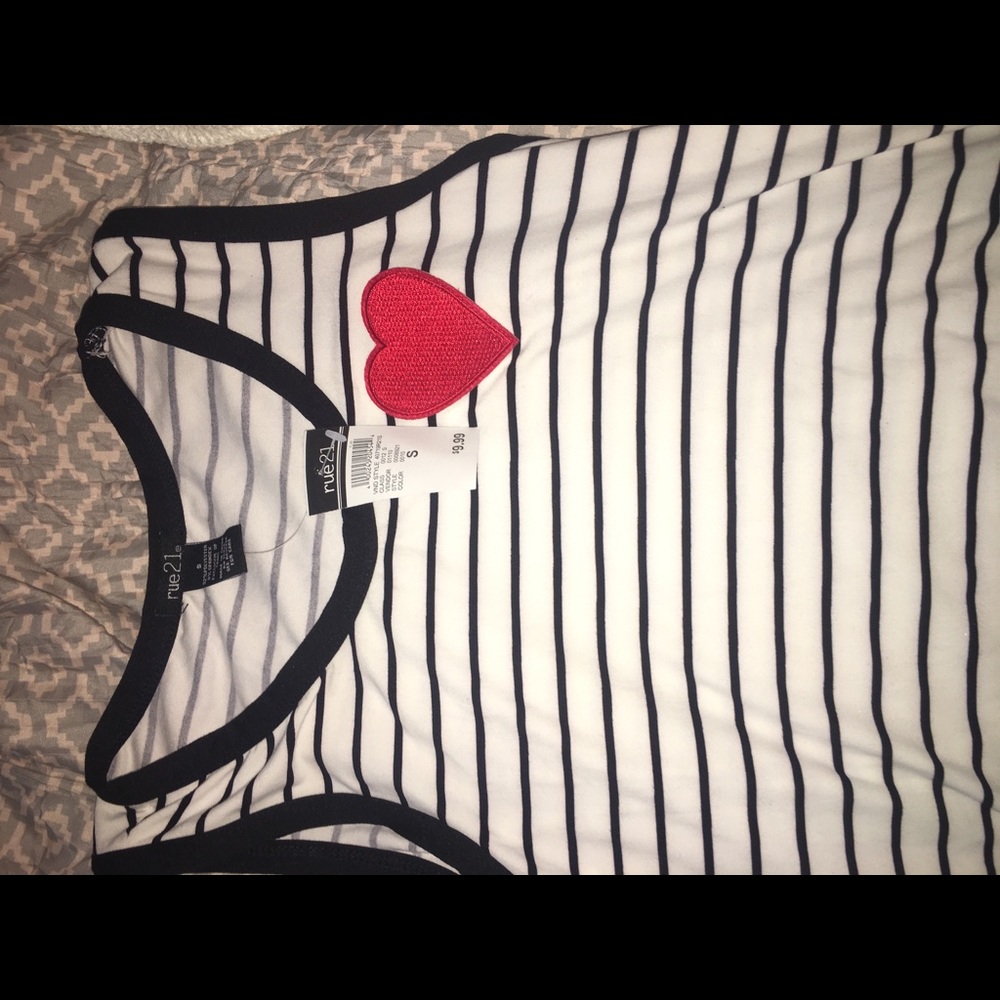 Rue 21 shirt